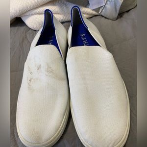 Rothy’s white size 9.5. Like new. Needs washed !